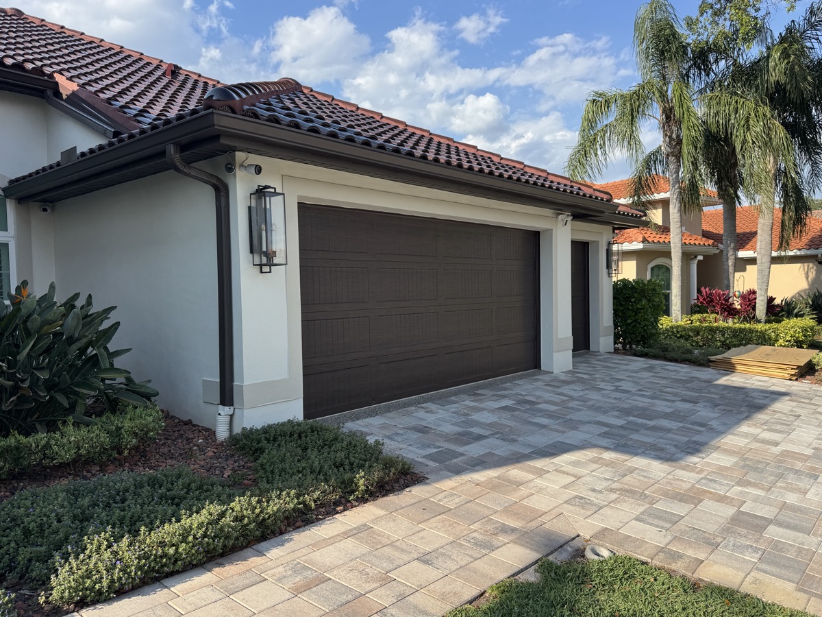 Seamless gutter installation