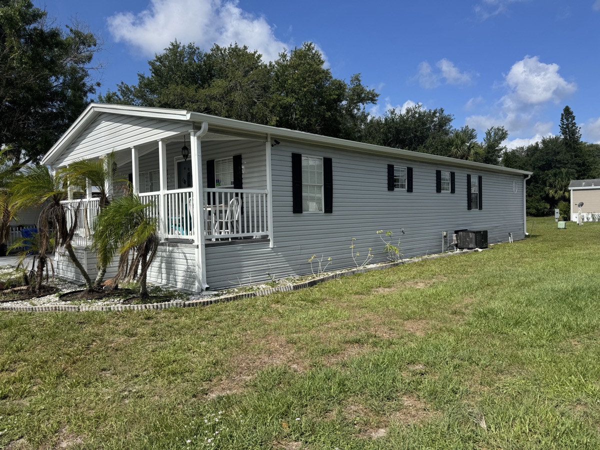Seamless Gutter Installation